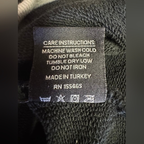 Chnge Hoodie EUC Kangaroo Black Pull Over Size Small - Picture 10 of 10